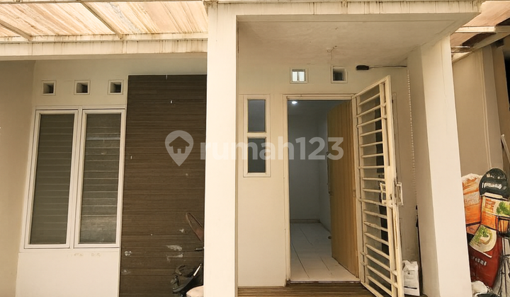 Garden Front House in Bintaro Jaya - Rare Find! Garden Front House in Bintaro Jaya - Rare Find!