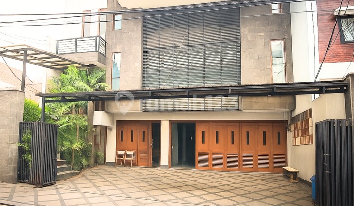 For Rent House / Office in Kebayoran Baru South Jakarta