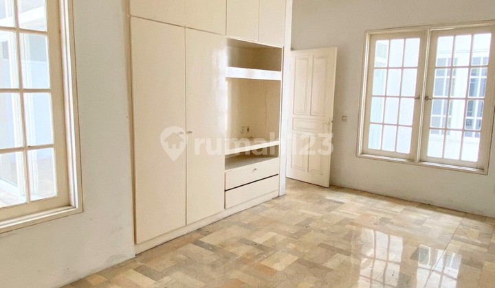 FOR SALE House in Pondok Indah, South Jakarta