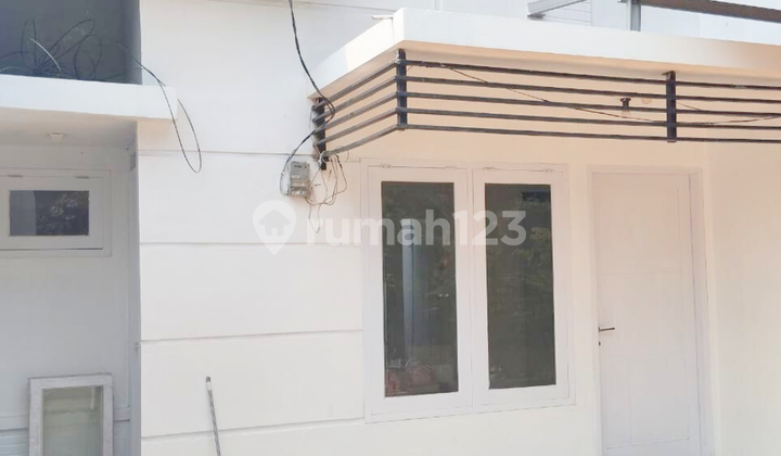  Dijual Rumah Dalam Cluster di Grand Depok City 2