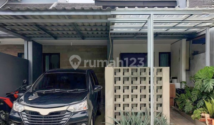 Ready-to-occupy house with 3 bedrooms in a strategic location near Bintaro priced under 1 billion. Ready-to-occupy house with 3 bedrooms in a strategic location near Bintaro priced under 1 billion.