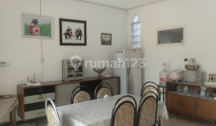 Potential House for Business for Sale in Candi Trowulan, Malang