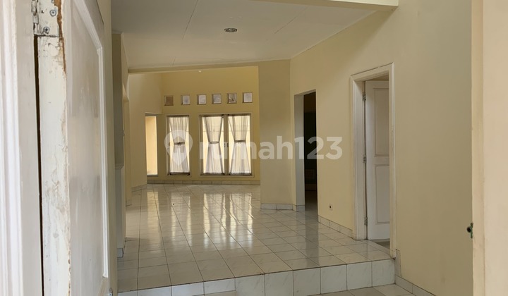 Rumah Bagus Semi Furnished BSD, Tangerang Selatan 2