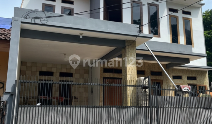 For Sale 2-Story House + Rooftop 500 M to Jurangmangu Station