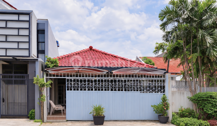 Dijual Rumah Komersial Lokasi Strategis Kebayoran Lama Jakarta Selatan