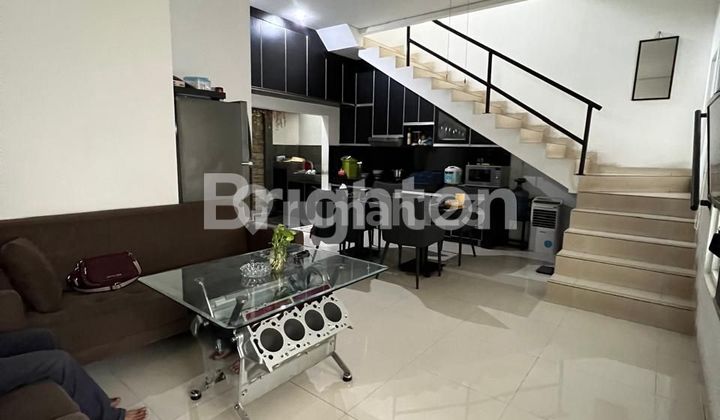 Rumah 3 Lantai Siap Huni di The Royal East Cipayung Jakarta Timur  2