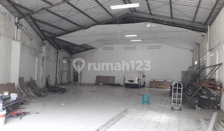 House and Warehouse Ready to Use in Buah Batu, Bandung