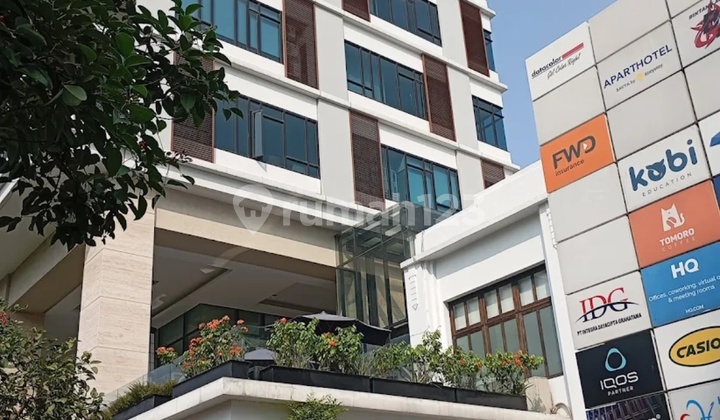 Ruang Usaha/Kantor Hquarters di Asia Afrika Unfurnished