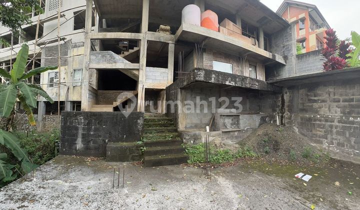 Rumah Butuh Uang Bukit Pakar Dago Bandung SHM