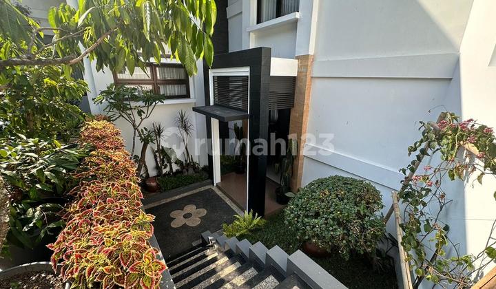 Rumah Mewah Ciumbuleuit Kiputih Bandung Utar 2