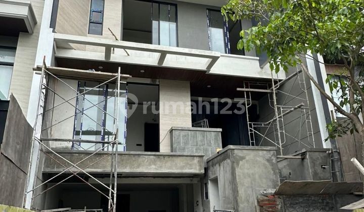 Dijual Rumah Baru Gress Bangunan 3 Lantai Citraland Cluster Woodland 1