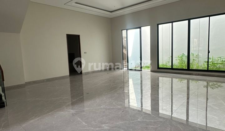 For Sale! Brand New Luxury Minimalist House in Pakuwon Indah, Split Level 2.5 Floors, Lisbon Cluster 2