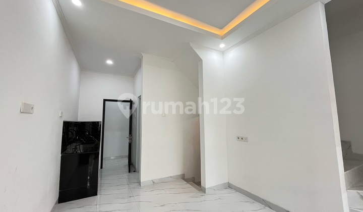 Rumah Eropa Deket Stasiun Depok Lama Rumah Eropa Deket Stasiun Depok Lama