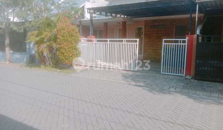 Rumah Delta Gardenia Sidoarjo ********.a0051