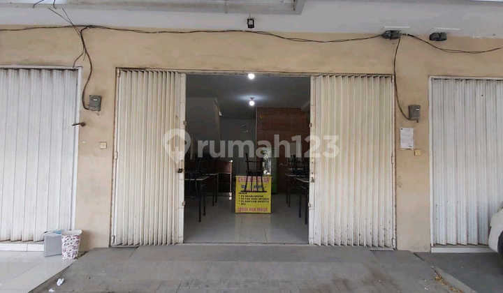 Affordable Gununganyar Jaya Shop House, Surabaya. ron.a655
