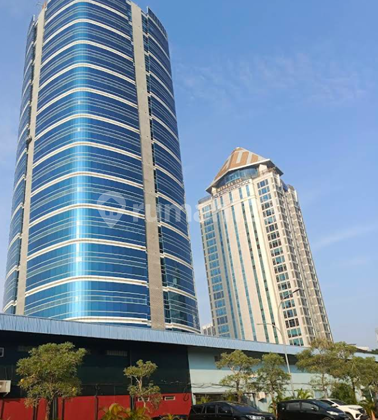 for sale/rent Manhattan Square office, bare condition, 131 m2