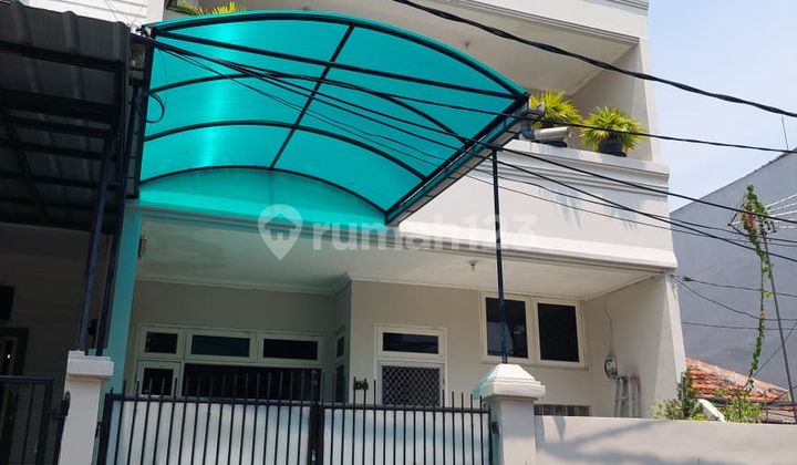 Rumah Jelambar Grawisa, 7X22, 2 Lantai, 4 Kamar Tidur, Bagus