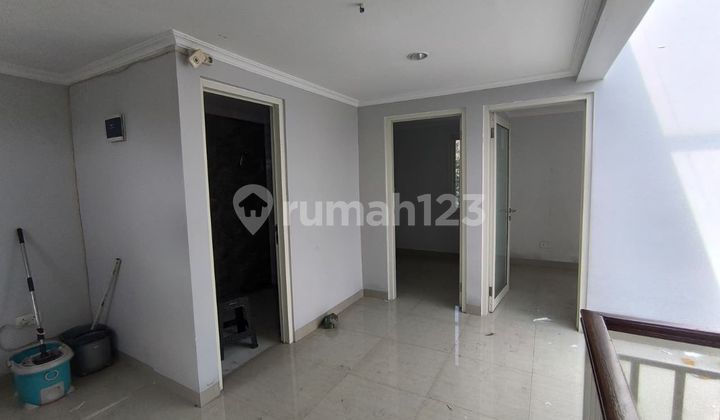 Rumah Gading Serpong, 6X15, 3 Lantai, 4+2 Kamar Tidur, Full Renovasi 2