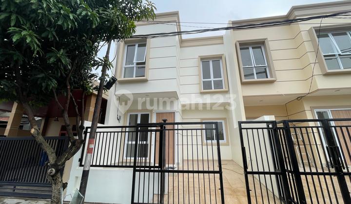 Rumah Gading Serpong, 5.5x11, 2 Lantai, 3 Kamar Tidur
