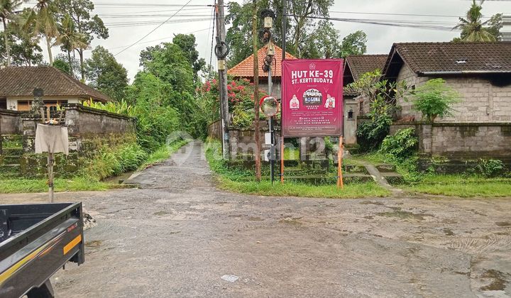 Beautiful, Strategic, and Comfortable Garden Land Beautiful, Strategic, and Comfortable Garden Land