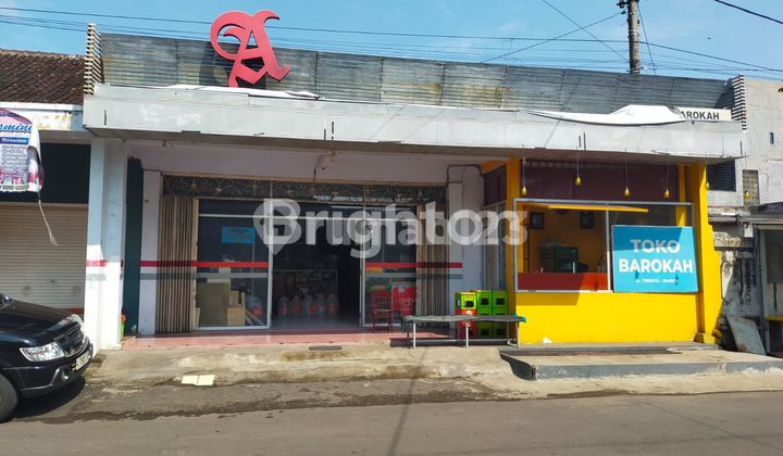 TOKO PINGGIR JALAN RAYA TOKO PINGGIR JALAN RAYA
