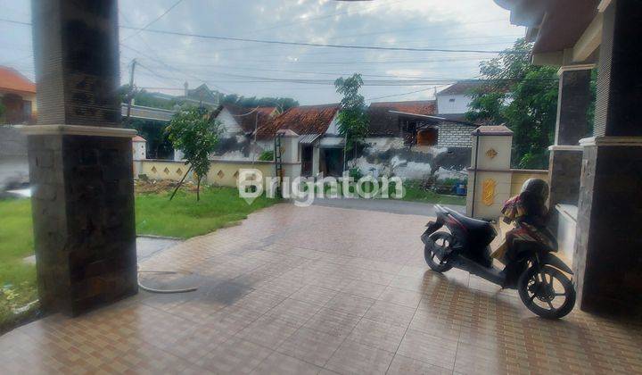 RUMAH TINGGAL LUAS  2