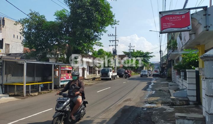 TOKO PINGGIR JALAN RAYA TOKO PINGGIR JALAN RAYA