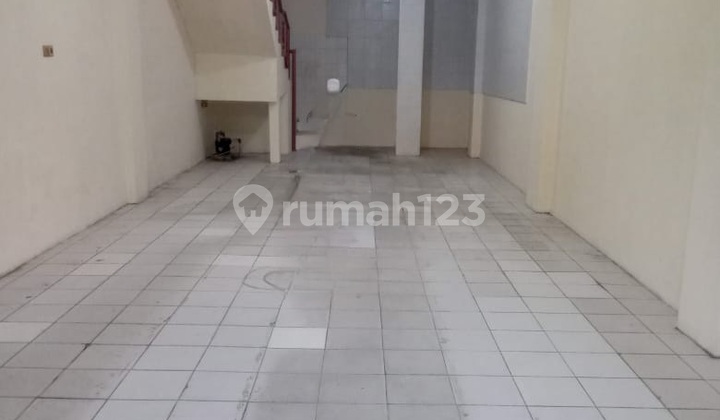 For Sale For Rent 4½ Story Strategic Shop House in Kramat Jaya Koja, North Jakarta 2
