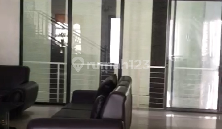 Dijual Disewakan Rumah Danau Asri Sunter Jakarta Utara 3 Lantai LT 252 Bagus Siap Huni SHM