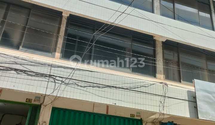 For Sale 4-Story Shop House on Jln Kaliagung Kembang Jepun 1