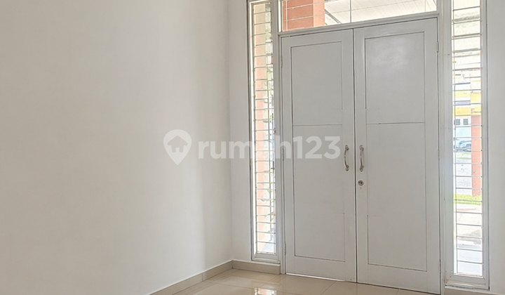 Ready-to-use Large House Taman Magnolia Graha Padma Semarang 2