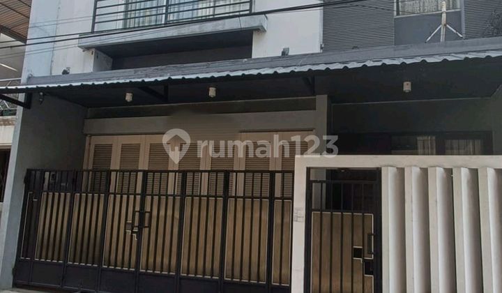 Rumah Bagus Siap Pakai Karangwulan Brumbungan Semarang 1