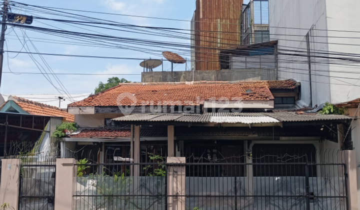 Rumah Tengah Kota Strategis Jalan Stadion Semarang 1