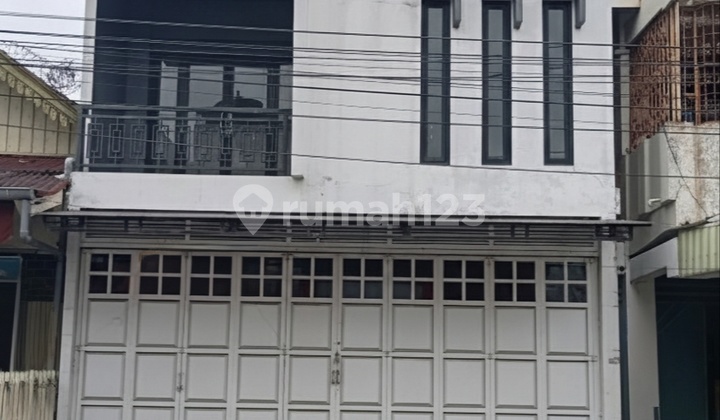 Good Ready-to-Use Shop House in Kranggan Area, Central Semarang 1