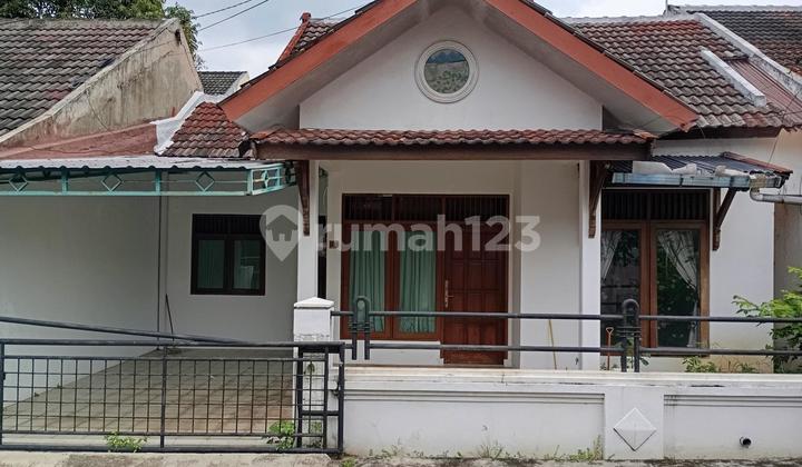 Ready-to-Occupy House in Bukit Sari Area, Semarang 1