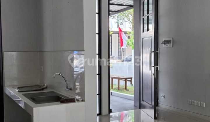 Rumah Bagus Modern Red Terracotta Citragrand Semarang 2