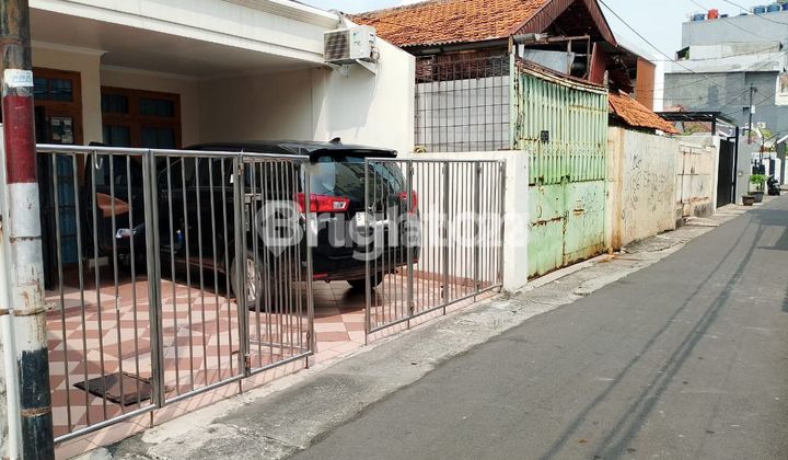 RUMAH BERSIH TERAWAT di PETOJO RUMAH BERSIH TERAWAT di PETOJO