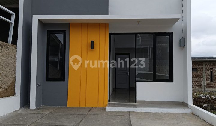 Rumah 400 Jutaan Dipadalarang Bandung Barat