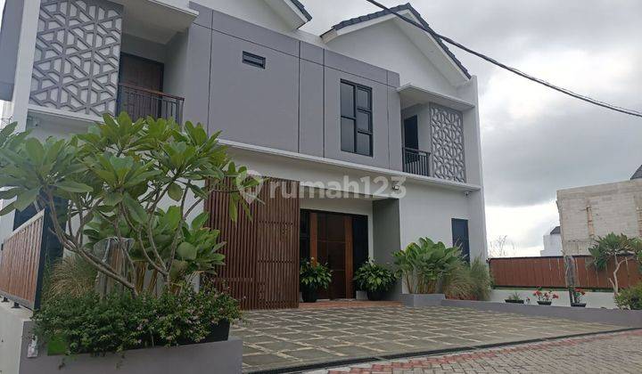 Rumah Mewah Dibandung Barat Dekat Lembang Kbb 1