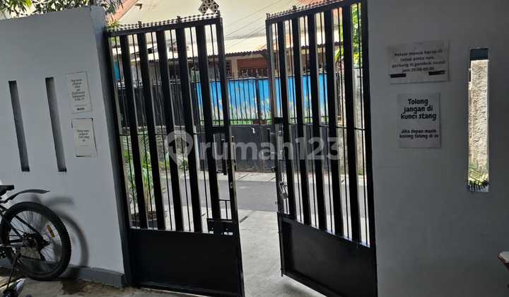 For Quick Sale, Central Jakarta Boarding House with 27 Rooms 2