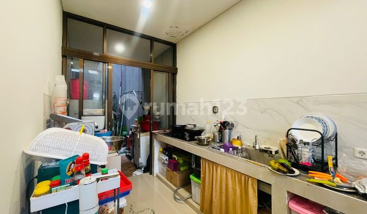 For Sale 2-Story House Open Space Design Semi-Furnished