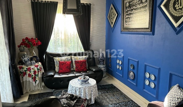 Luxury House in Kebayoran Garden Bintaro Jaya - Land Area 254 m² Building Area 300 m², 4BR + 3BT, Comfortable Residence for Large Families