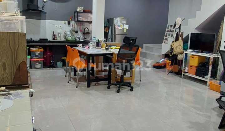 Rumah 2 lantai dalam Cluster One Gate System ada rooftop di Graha Raya Bintaro, Tangerang Selatan 2