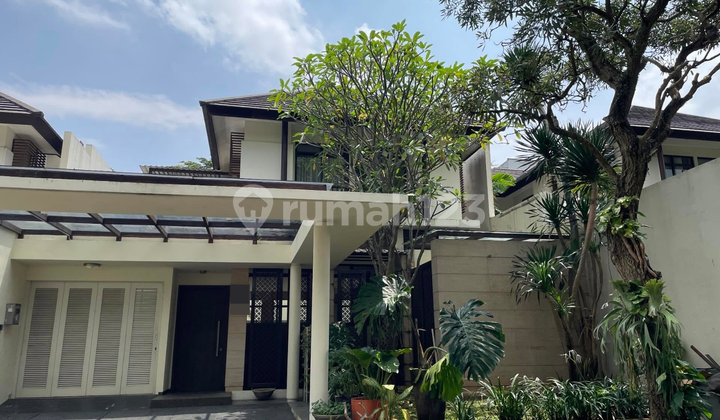 Rumah Mewah Disewakan 440 M² dengan Private Pool di Serenia Hills Jakarta Selatan - Premium & Private Living Rumah Mewah Disewakan 440 M² dengan Private Pool di Serenia Hills Jakarta Selatan - Premium & Private Living