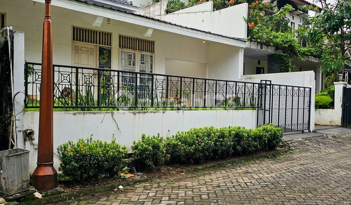 Rumah Luas 4 KT LT 212 M2 Taman Rempoa Indah Tangerang Selatan - Ideal untuk Keluarga Besar 2