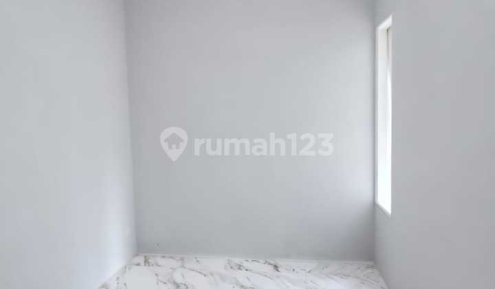 Nice House on Jl Anggrek Pesanggrahan, South Jakarta 2