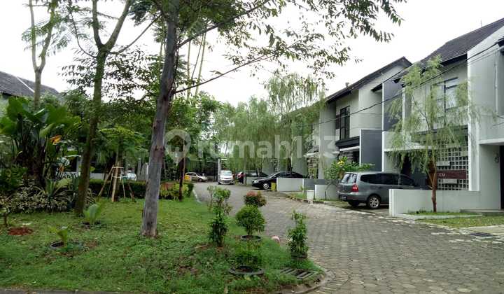 Rumah 2 Lantai 3Br Design Industrial One Gated 5 Menit Toll dan Sekolah Mentari Halaman Luas . 2