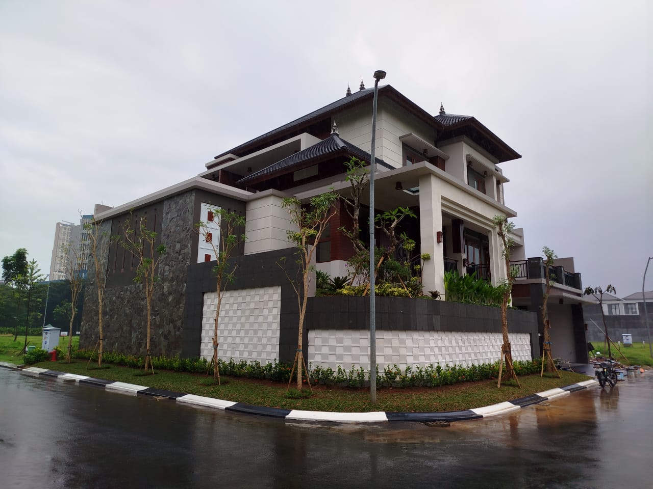 Rumah Mewah Brand New di Hook Dharmawangsa Home Bintaro Dengan Lift & Private Pool 1
