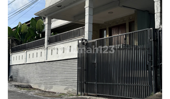 Rumah Keluarga Cinere LT 240 M2, 4+2 Kt, Rooftop, Bebas Banjir