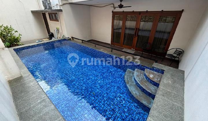 Rumah Rapi Terawat Siap Huni dengan Pool di Jalan Lebak Bulus Jakarta Selatan 1